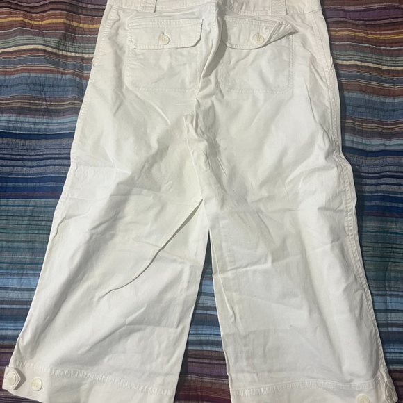 Women's White House Black Market White Capris Size 6 - Picture 2 of 3